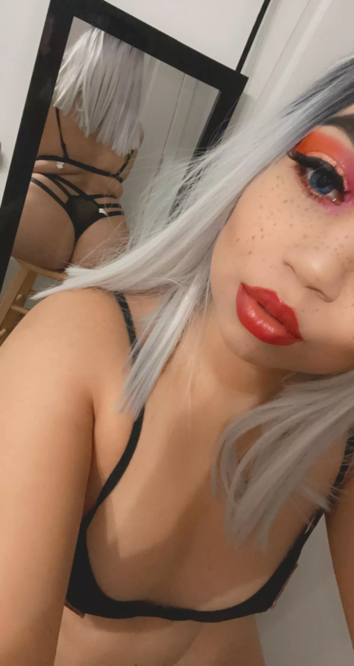 💋💋💋 posted by Nayomi1999