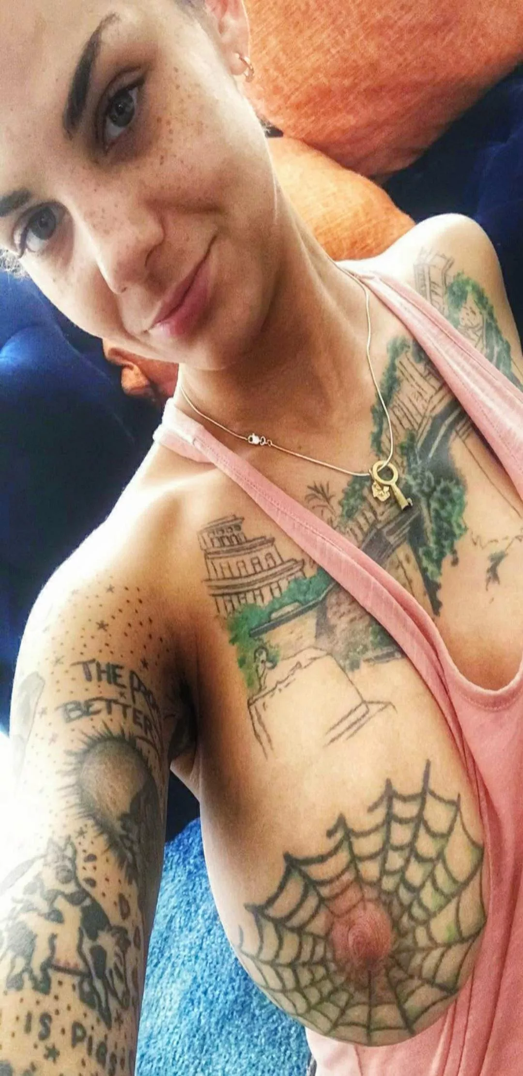 😇🥰😍🤩 posted by vina007