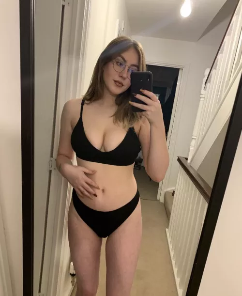 🖤 by myxsunfl0werr