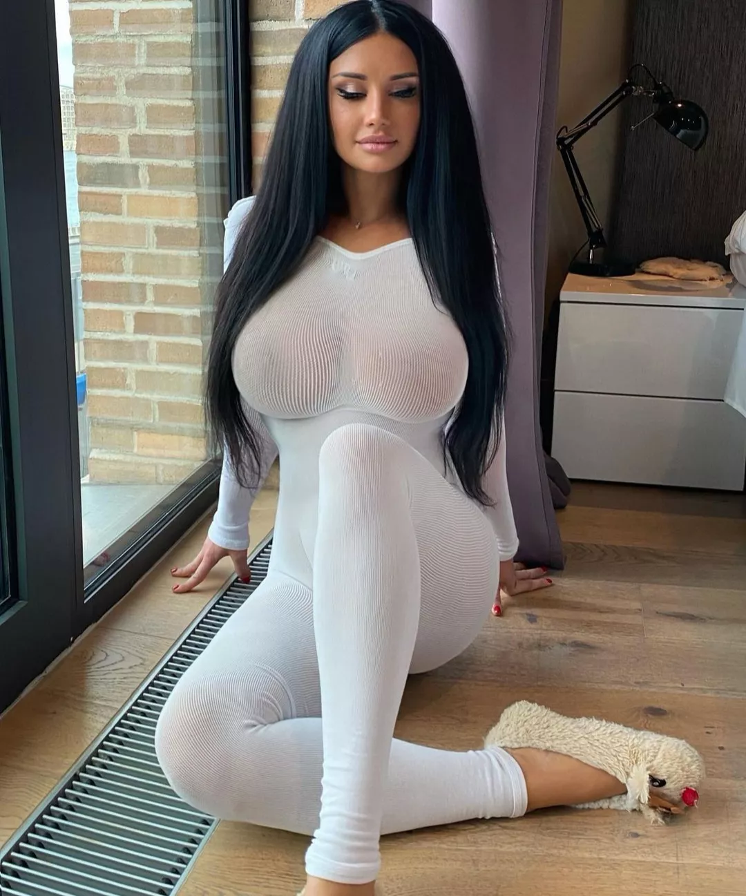 😍 posted by thegoddezs