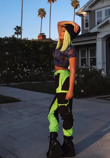 👽👽 by laurencorazza