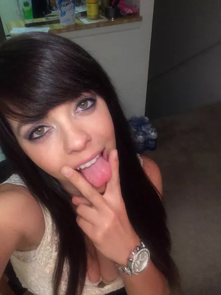 ✌🏼 by dudemanmandudeman