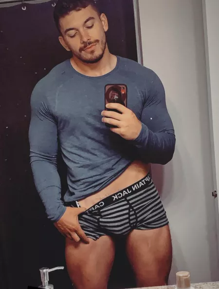 ♥️ by 25yearoldRaphy