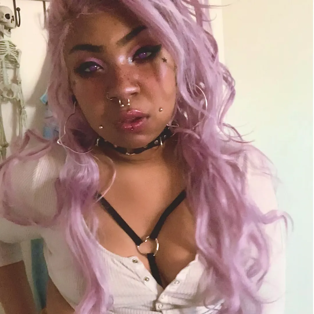 💜💜💜 posted by Strxwberri_Mi1k