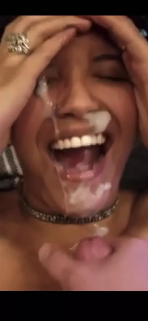 😳 by FantasticGifs