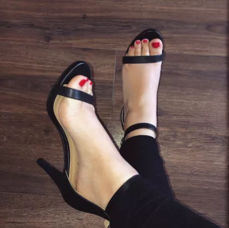 🖤 by Thatgirlfromthe90s