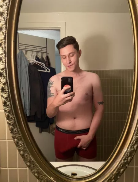 👋🏻😉 by Reasonable-Mail-9206