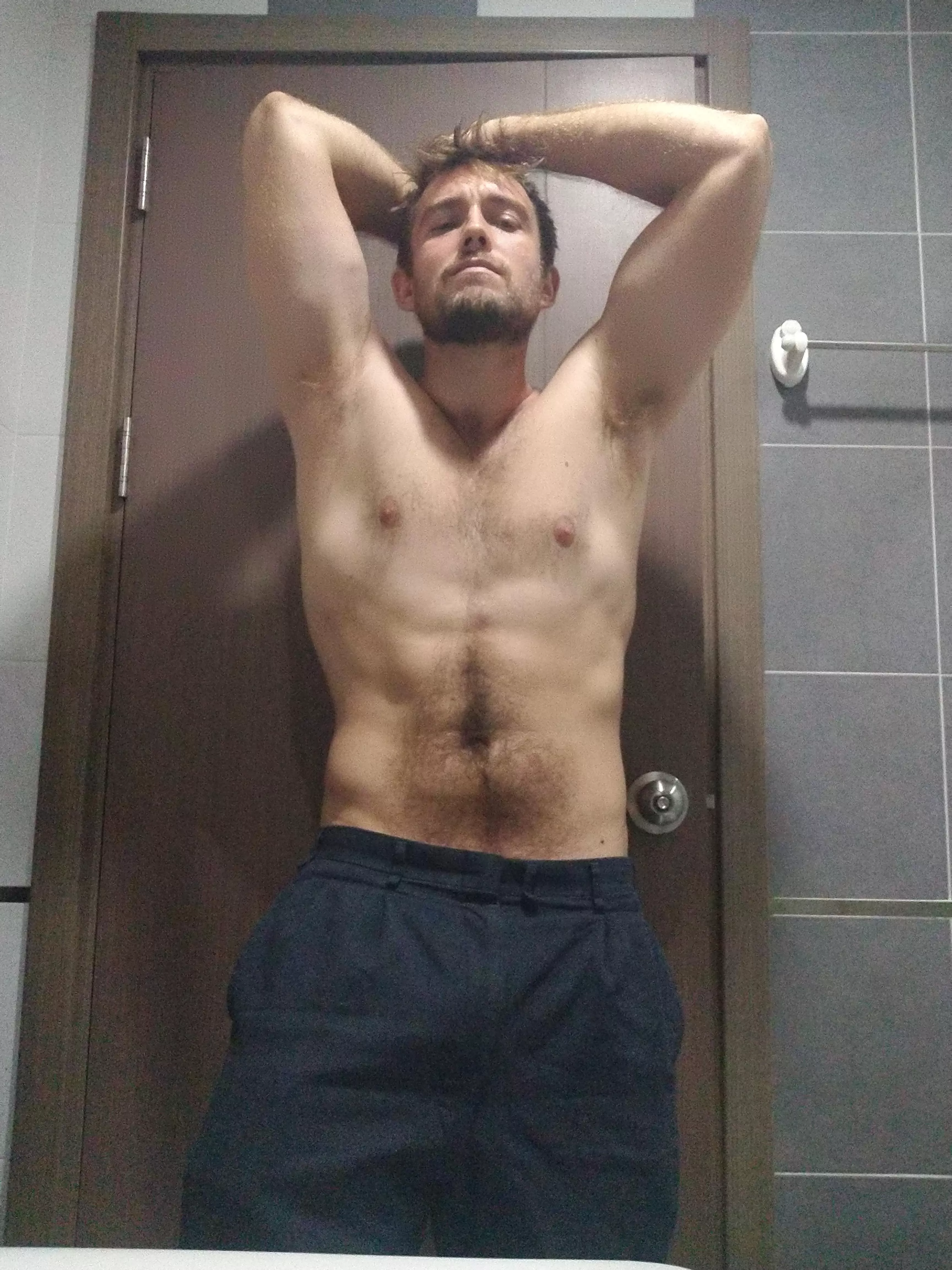 😉😉 posted by BenUKfriendly