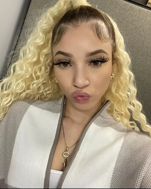 — by Strang3rThingz