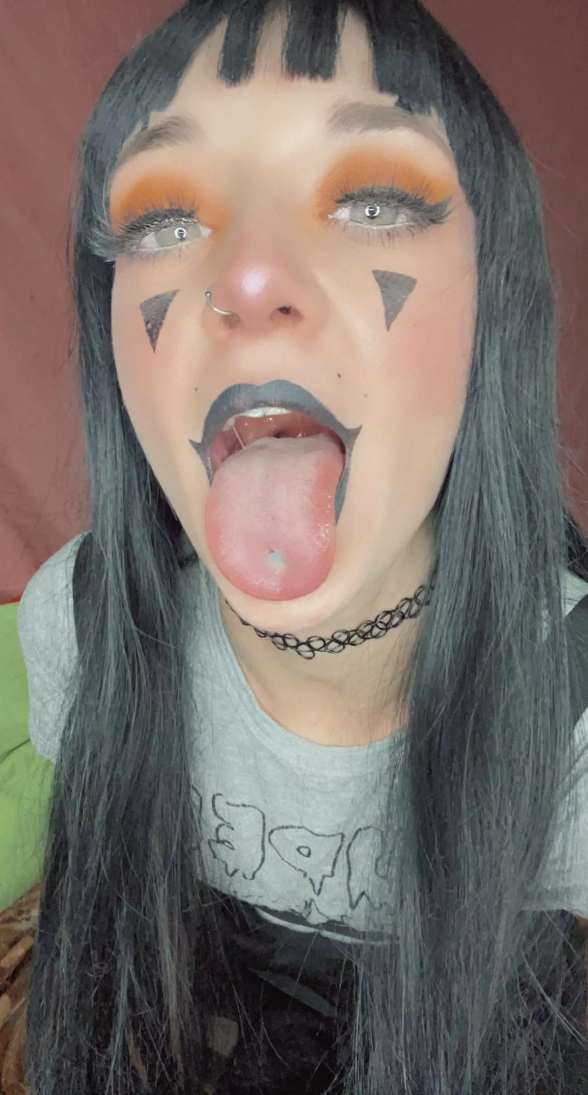 👅 posted by Pixi3_P3ach3s