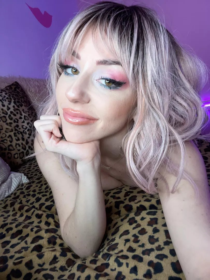 🦋 posted by fionafeetsies690