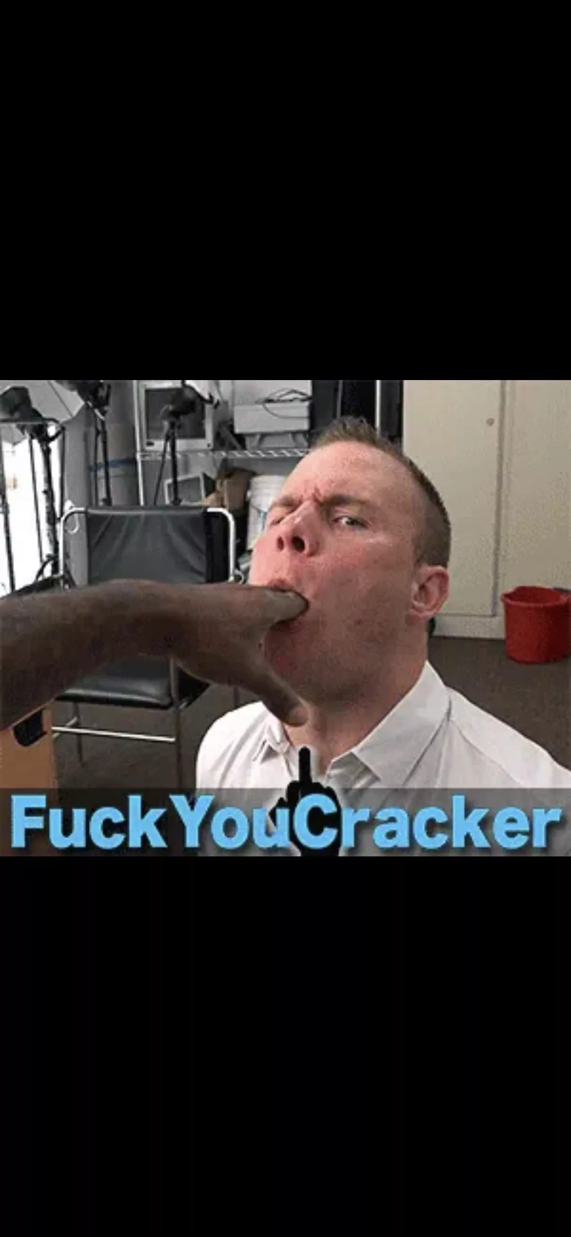 😂 posted by ProgramSecret