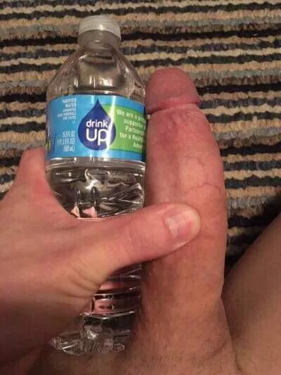 🤷🏽‍♂️ posted by Hornyp985