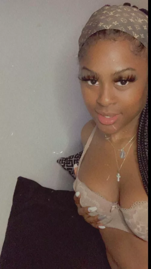 💋 by Apprehensive-Sea4185