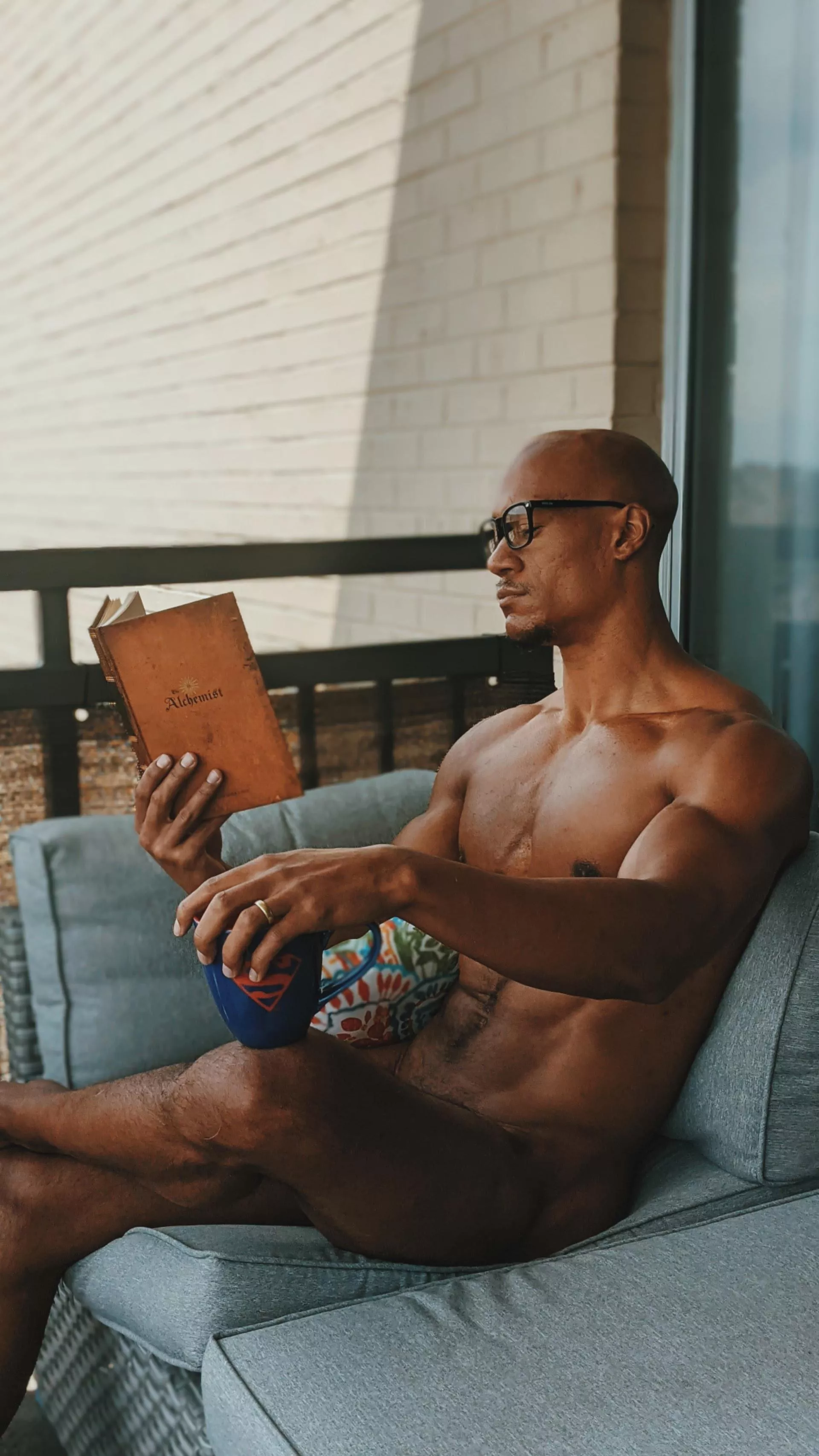 📚☕🤓 posted by YesMrT