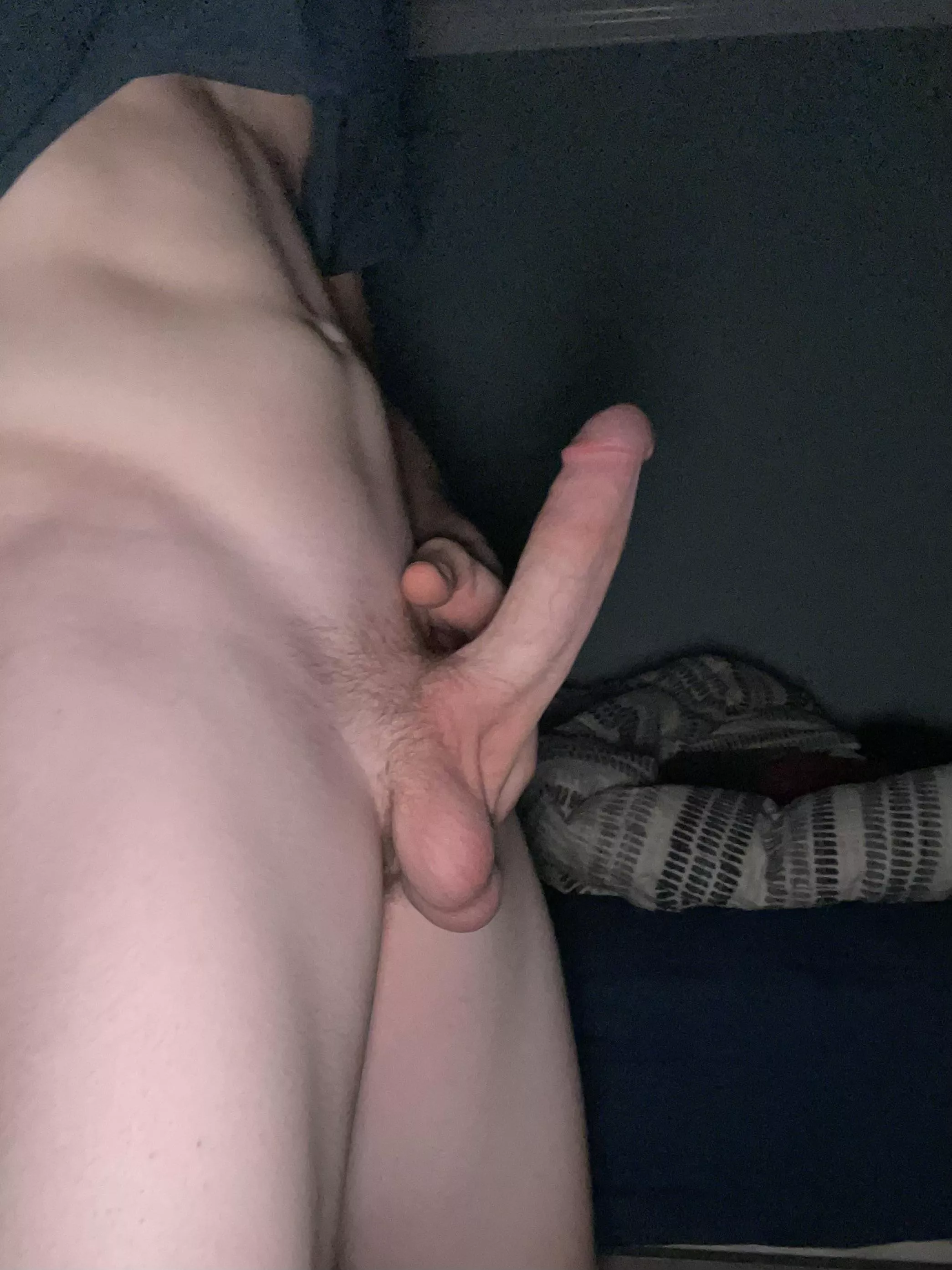 😵‍💫 posted by cummyboy28