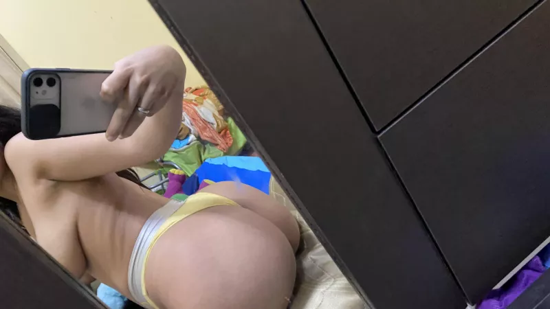 🍑🍑 by valeprinsy