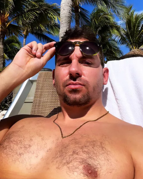 🌴🤨🌴 by mattwiththehat