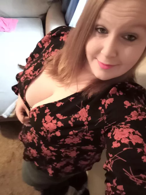 😘 by crystallyn22