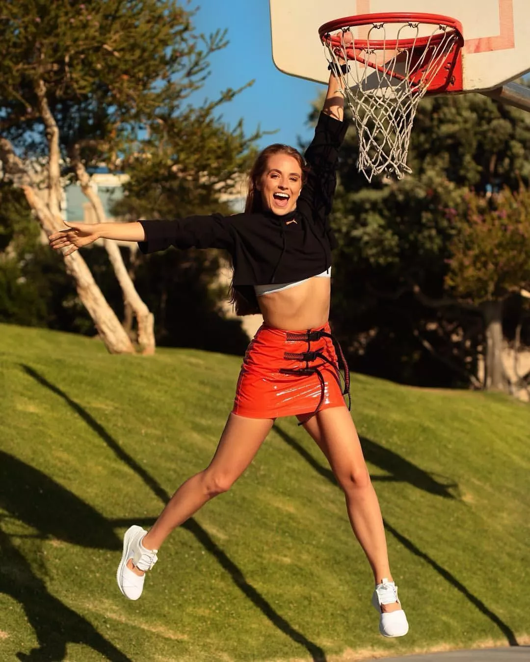 🤤🤤 posted by bentlicenseplate00