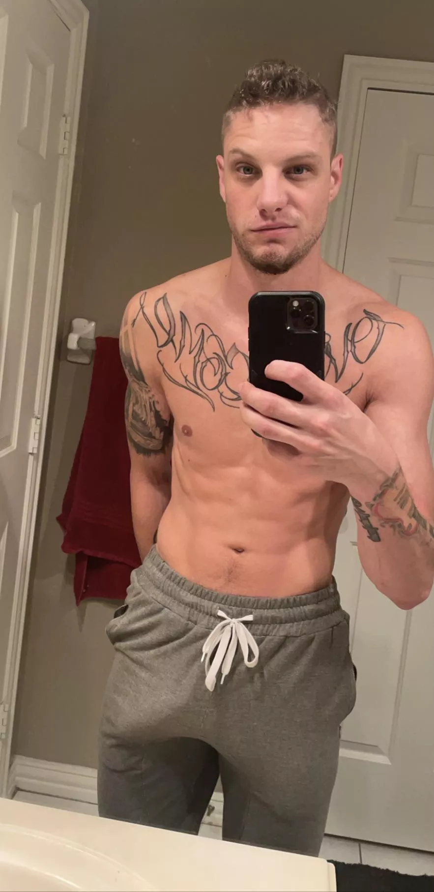 😈😘 posted by zeddinthemountains