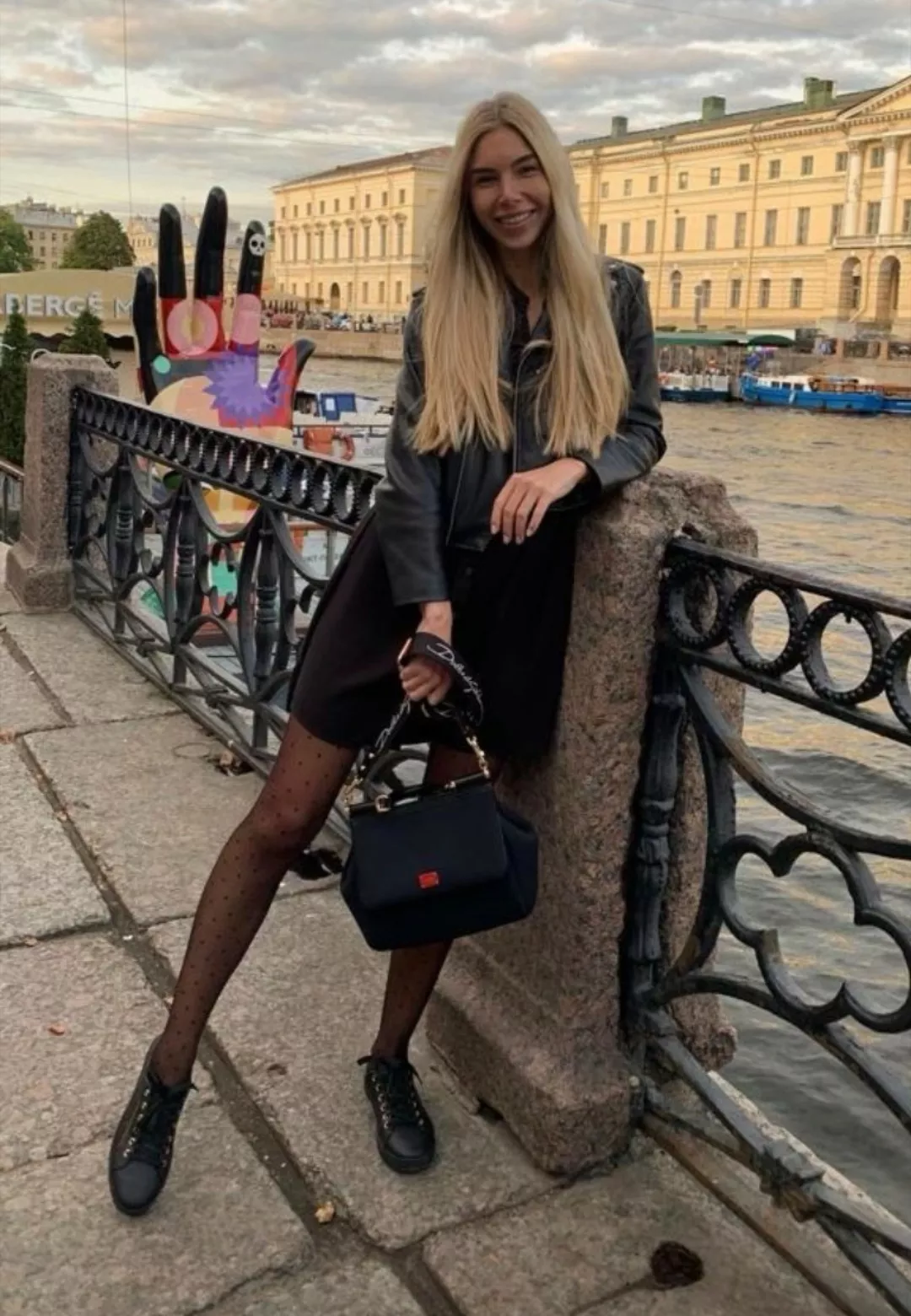 😳 posted by Tr0LLmannen