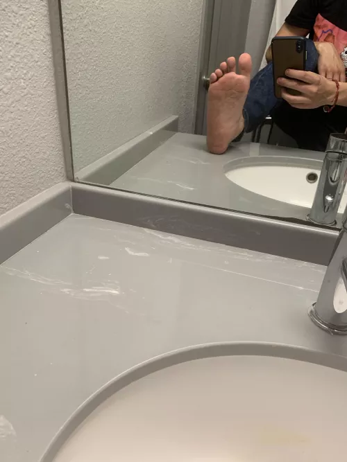 👣🥵 by boyfeetlover