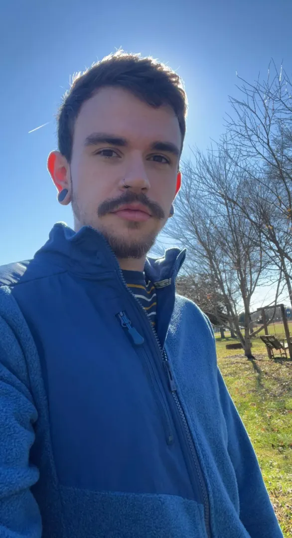 👨🏻🥶 posted by yakobiixx