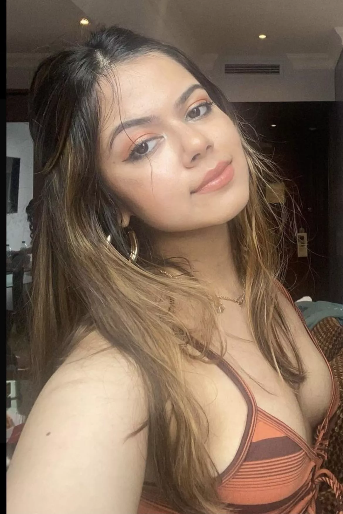 🥵 posted by Ok-Advertising-4933