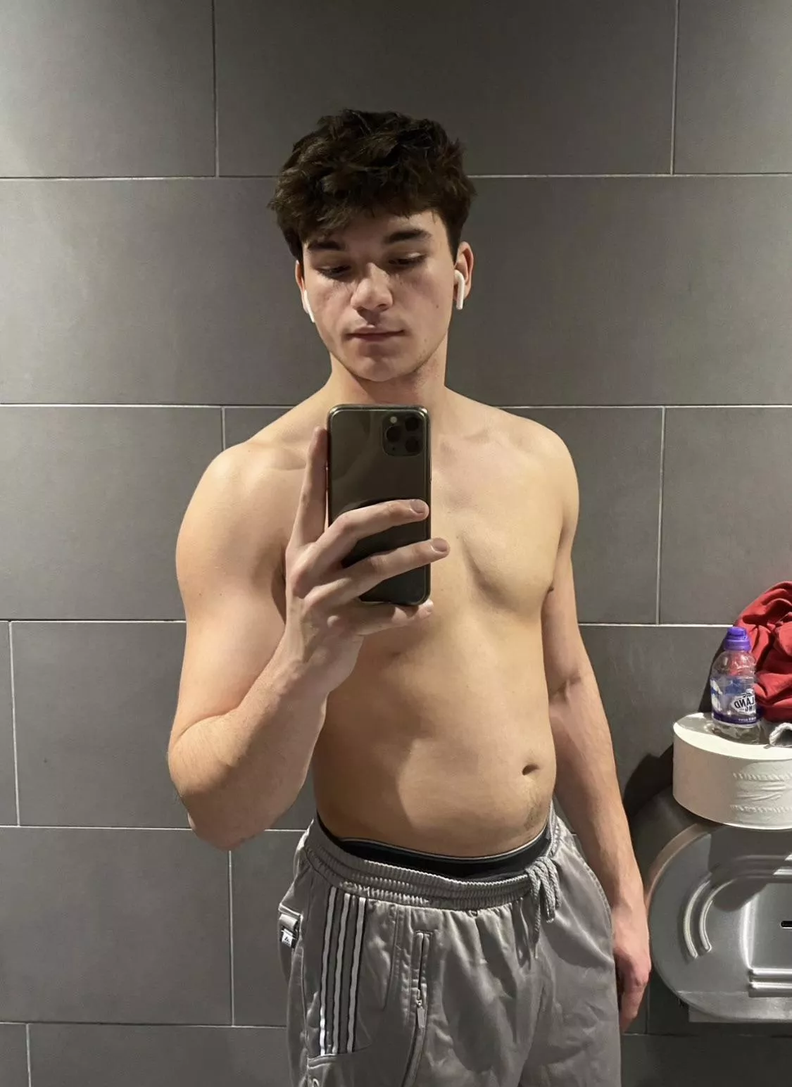 😁 posted by Jtimestwo2