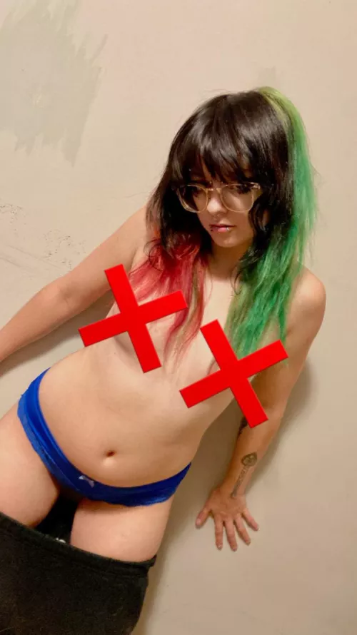 ❤️💚 by bribrokencyde