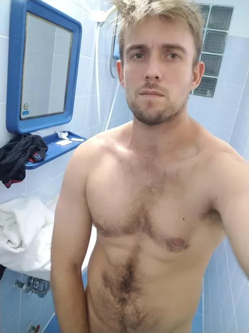 😊 by BenUKfriendly