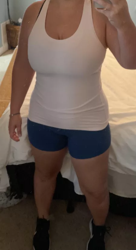 :) by Exotic_Doughnut_463