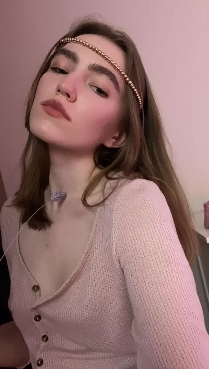 🌿🍃🐉 posted by Mariiiarus