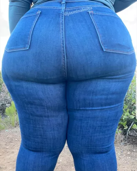 🥰🥰🥰 by [deleted]