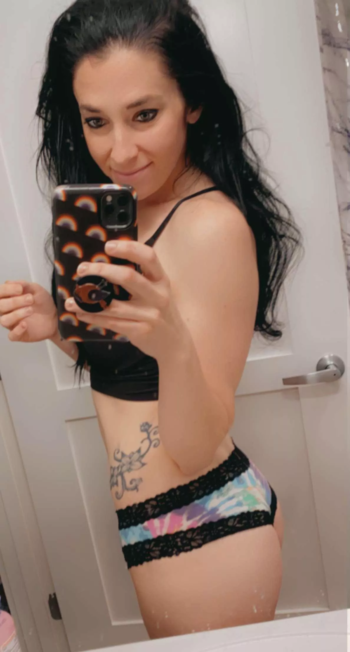 😉 posted by Brielle33