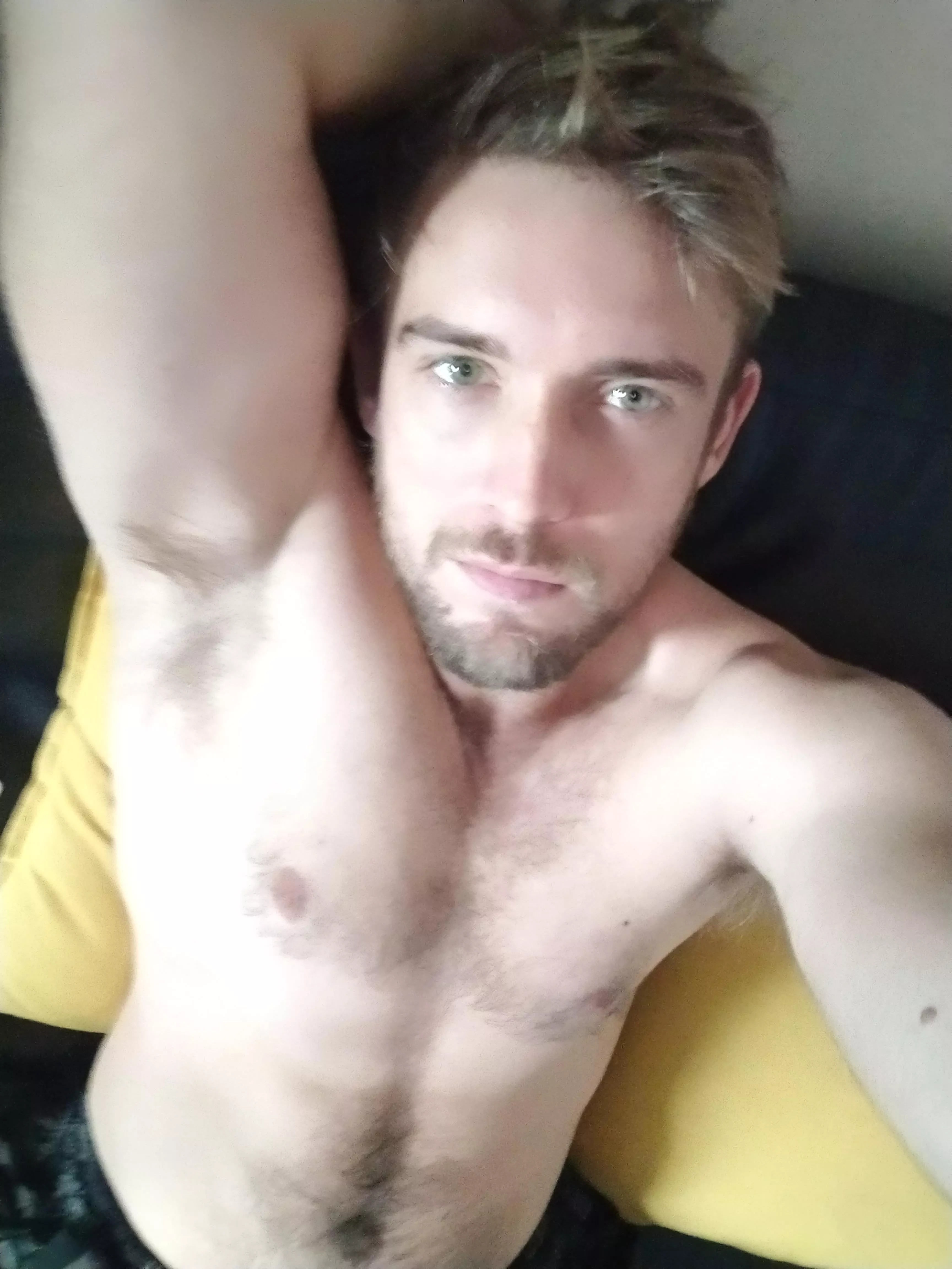 :)))) posted by BenUKfriendly