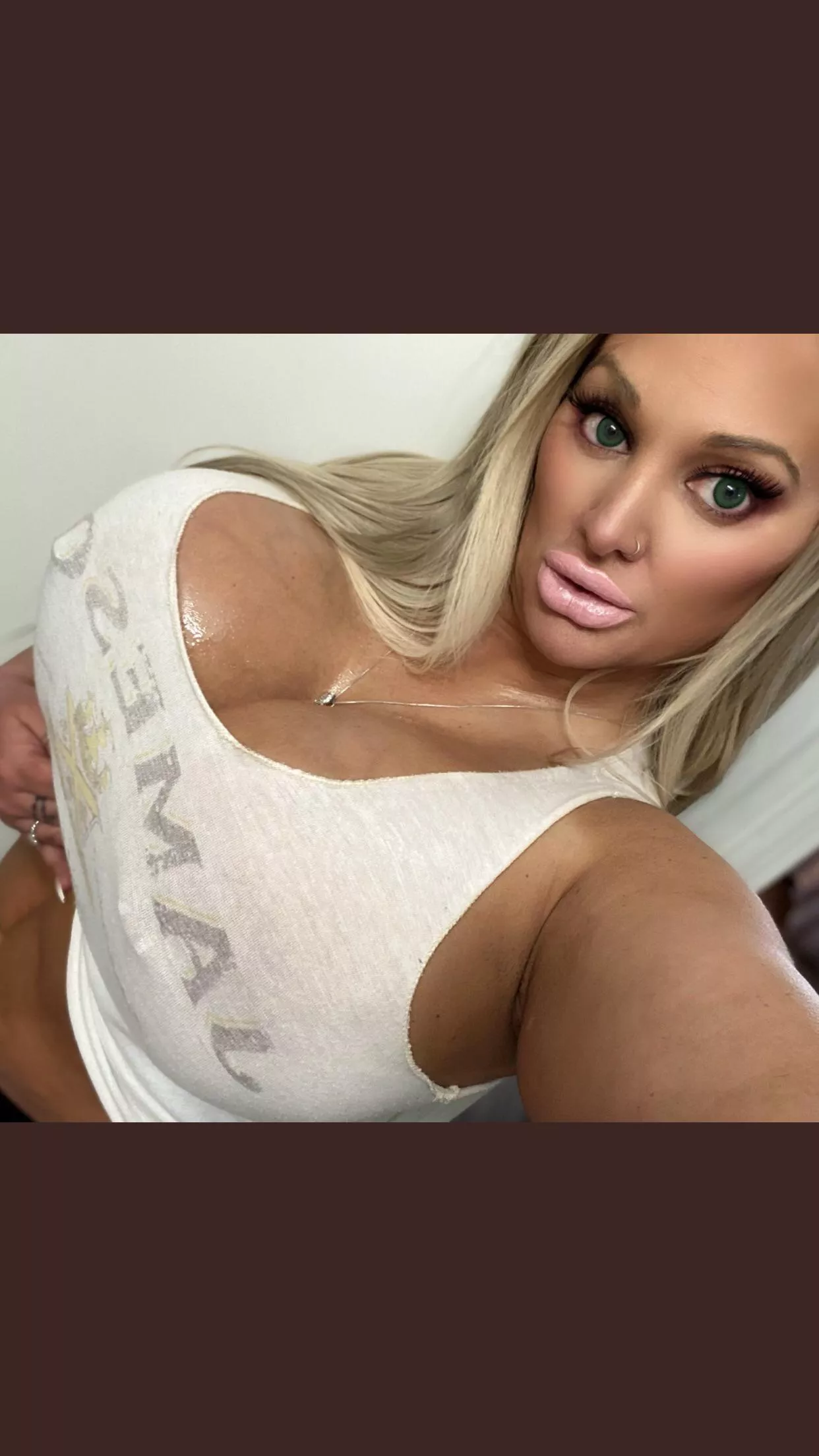 🤤🤤 posted by bostonguy978420