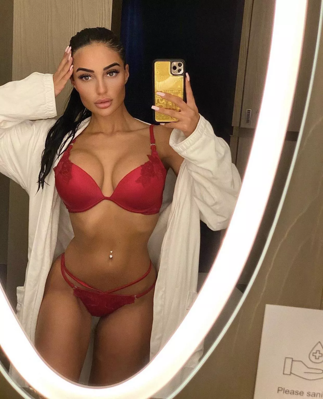 💦💦💦 posted by LuciLu24