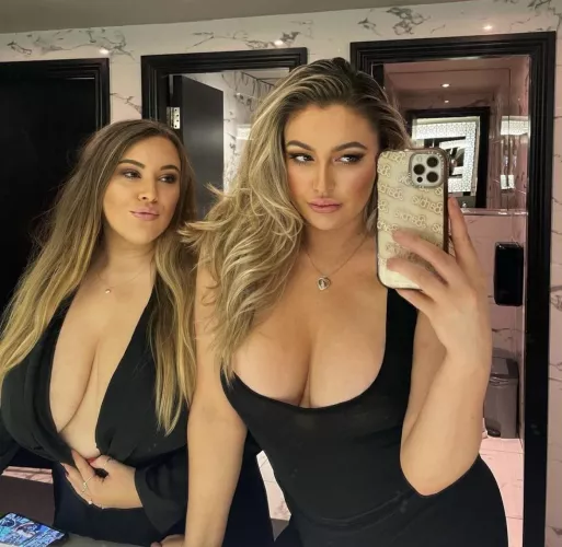 ⚫️⚫️ by EquippedRaider