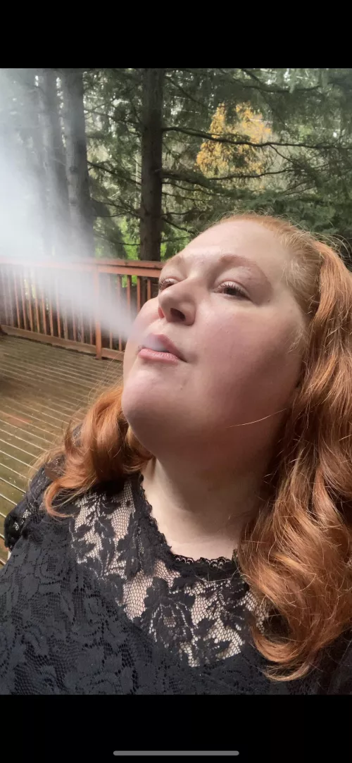 🚬👩🏻‍🦰💨 by SexyGinger1983