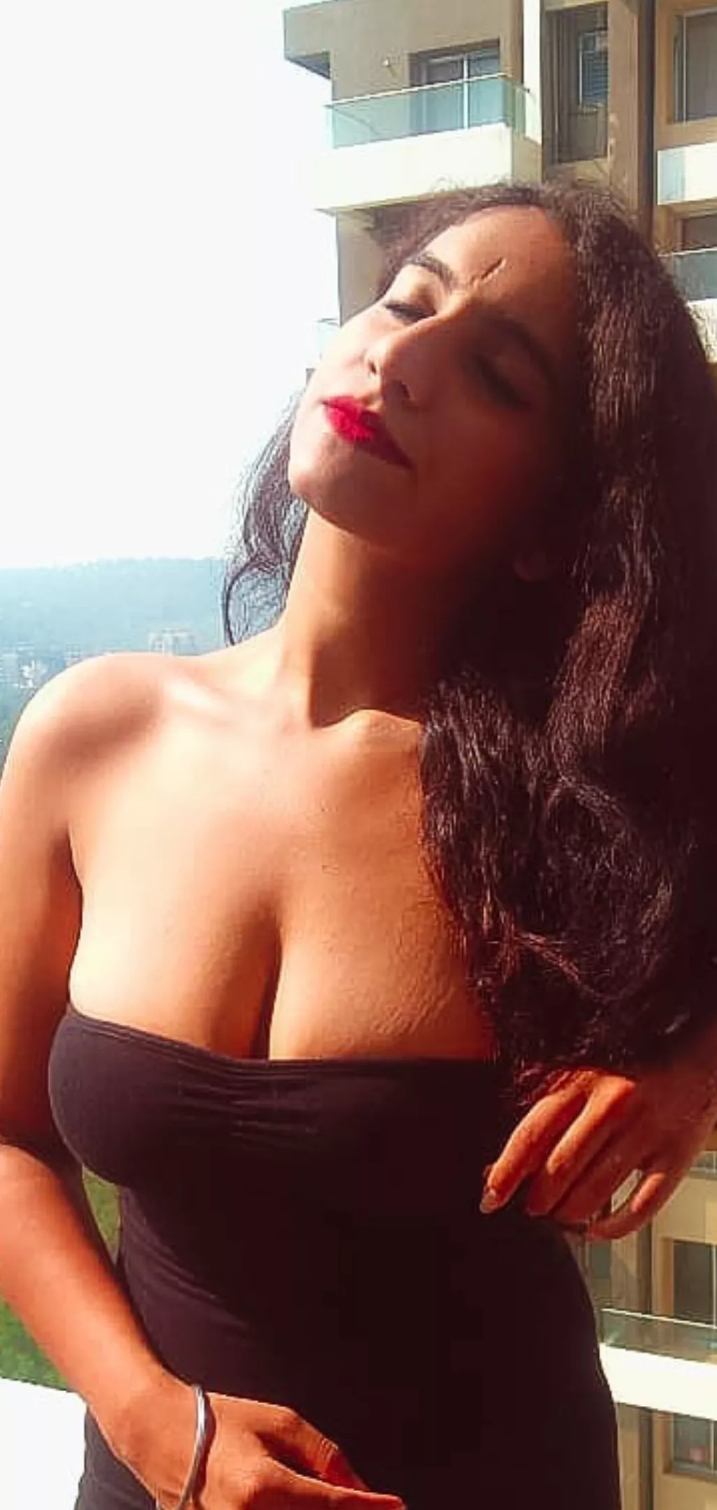 😇🥰 posted by vina007