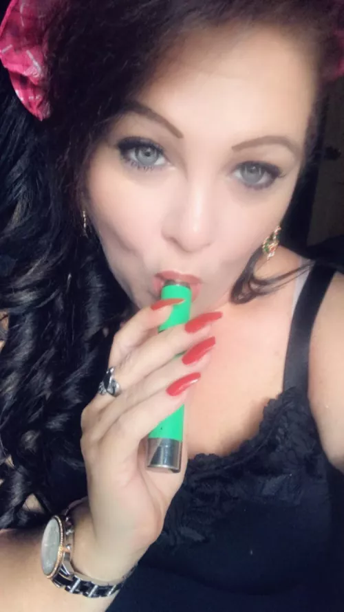 💚💨💚🥰 by OceanEyez00