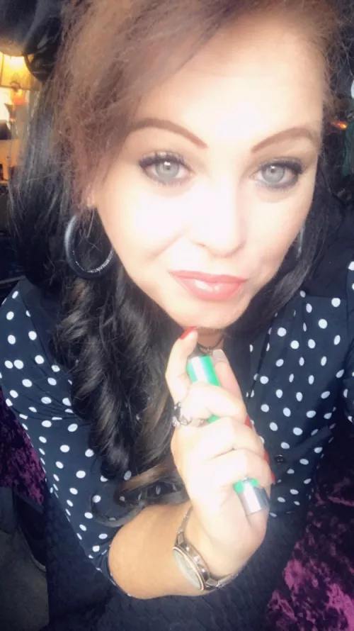 💚💨💚 by OceanEyez00