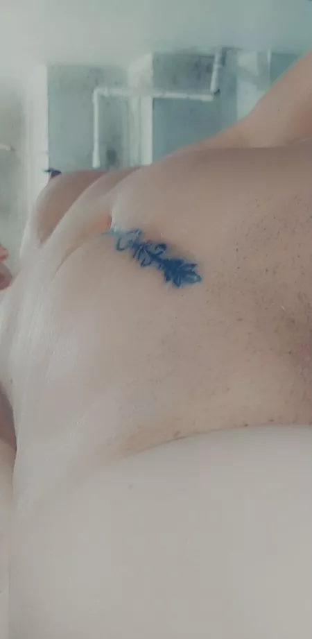 1 months super hot by johanna1567