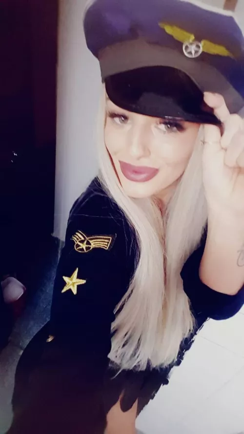 100% slut! I'm here to make your fantasy real. Oral, normal and anal play! I love to make custom content! by StarAle95