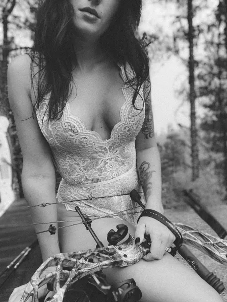 10/10 I’ll outshoot you🏹🖤 by Pnwnataliepaige