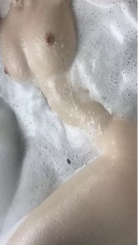 $15 I do stuff on request sexting etc I also have a private story add skarla1952 for verifying and for the story by cancunon344