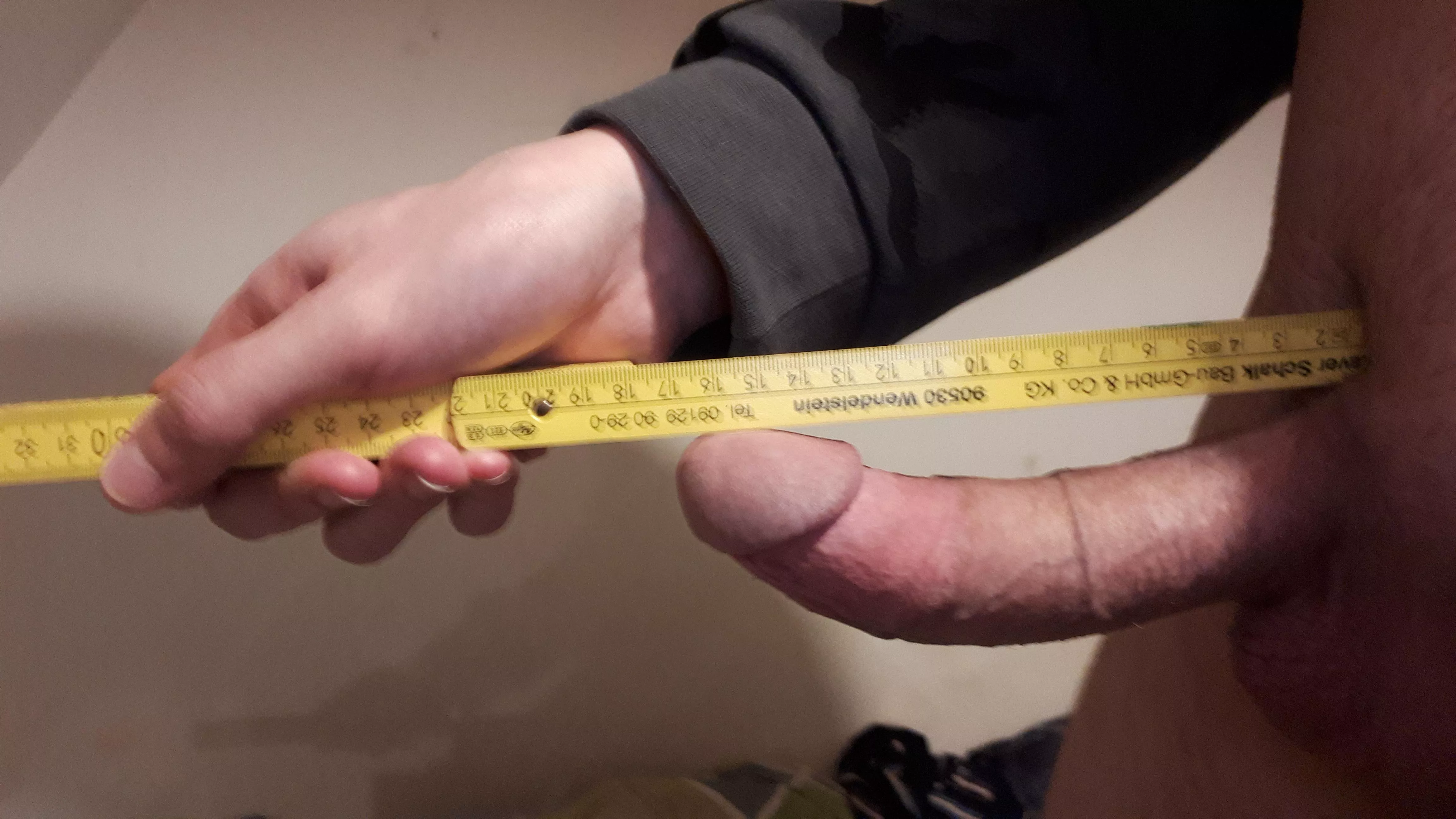 17 cm (6.7) BP, without curve 18 cm (7.1) BP. 13.5 cm (5.3) girth. What do you guys think about its size and shape? Is the curve good or bad? posted by Crisia_1234