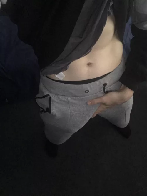 (18) by Nopepope4446